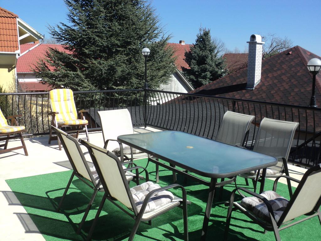 Oazis Apartmanhaz Hajdúszoboszló Zimmer foto